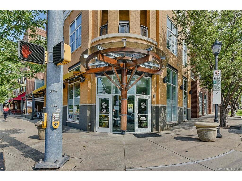 20_HEART_OF_DILWORTH_3_1315_EAST_BLVD_UNIT_215_CHARLOTTE_NC_28203_003_CROPPED