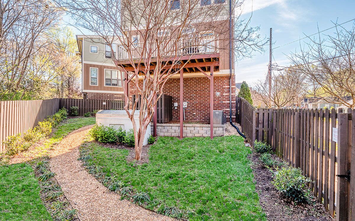 2_NODA_403_STEEL_GARDENS_BLVD_CHARLOTTE_NC_28205_024