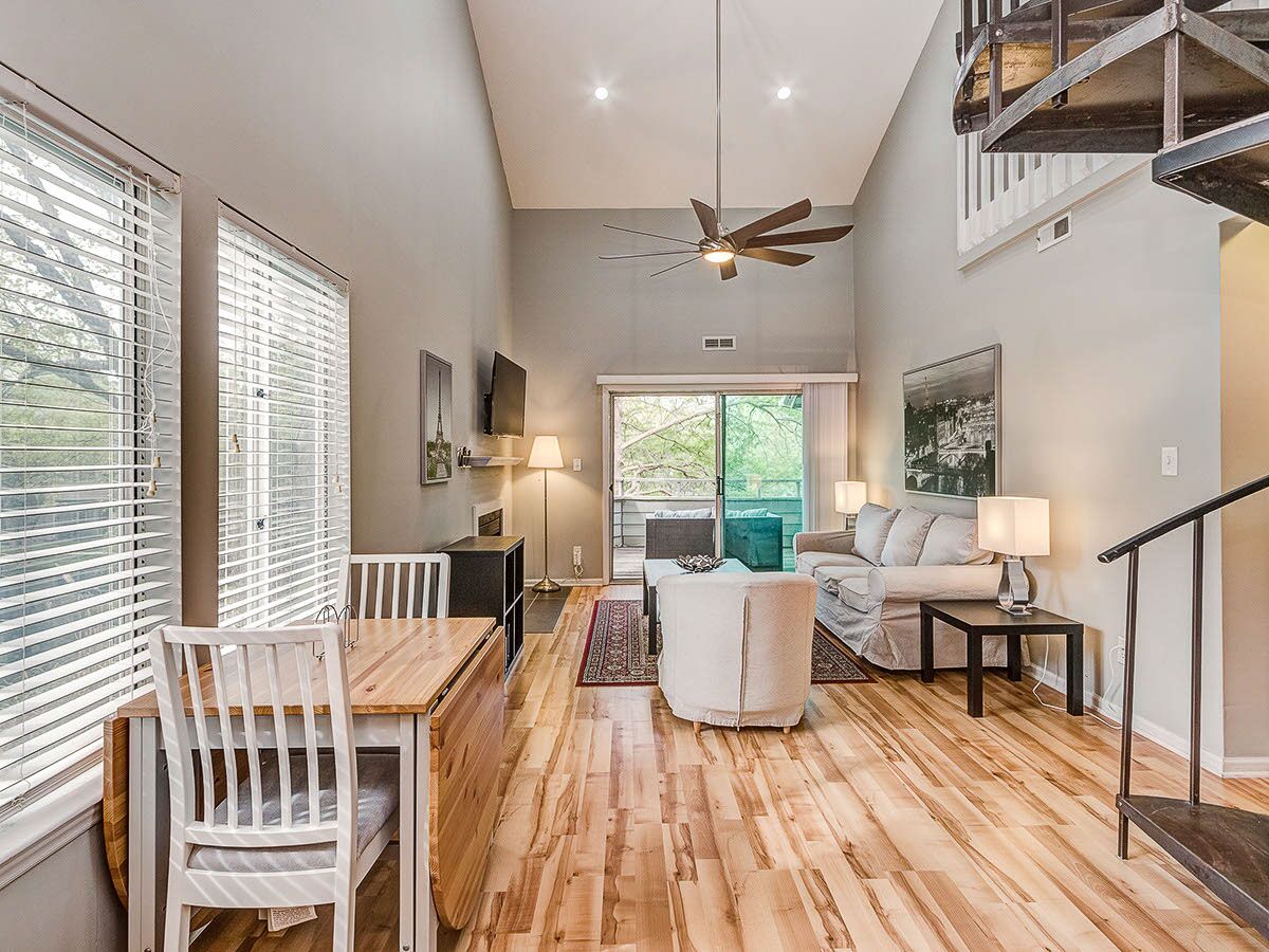 19_SOUTH_PARK_2542B_STRADBROOK_DRIVE_CHARLOTTE_NC_28210_007_CROPPED