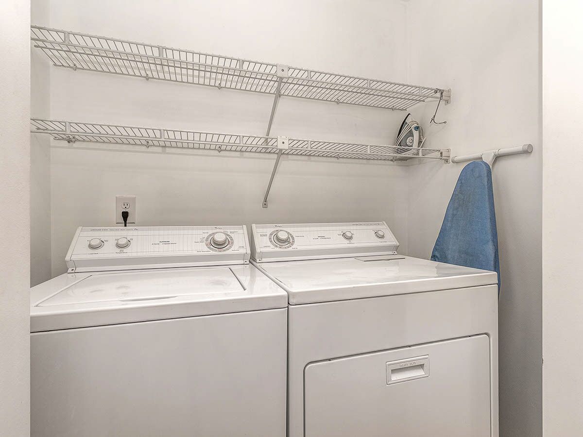 19_SOUTH_PARK_2542B_STRADBROOK_DRIVE_CHARLOTTE_NC_28210_016_CROPPED