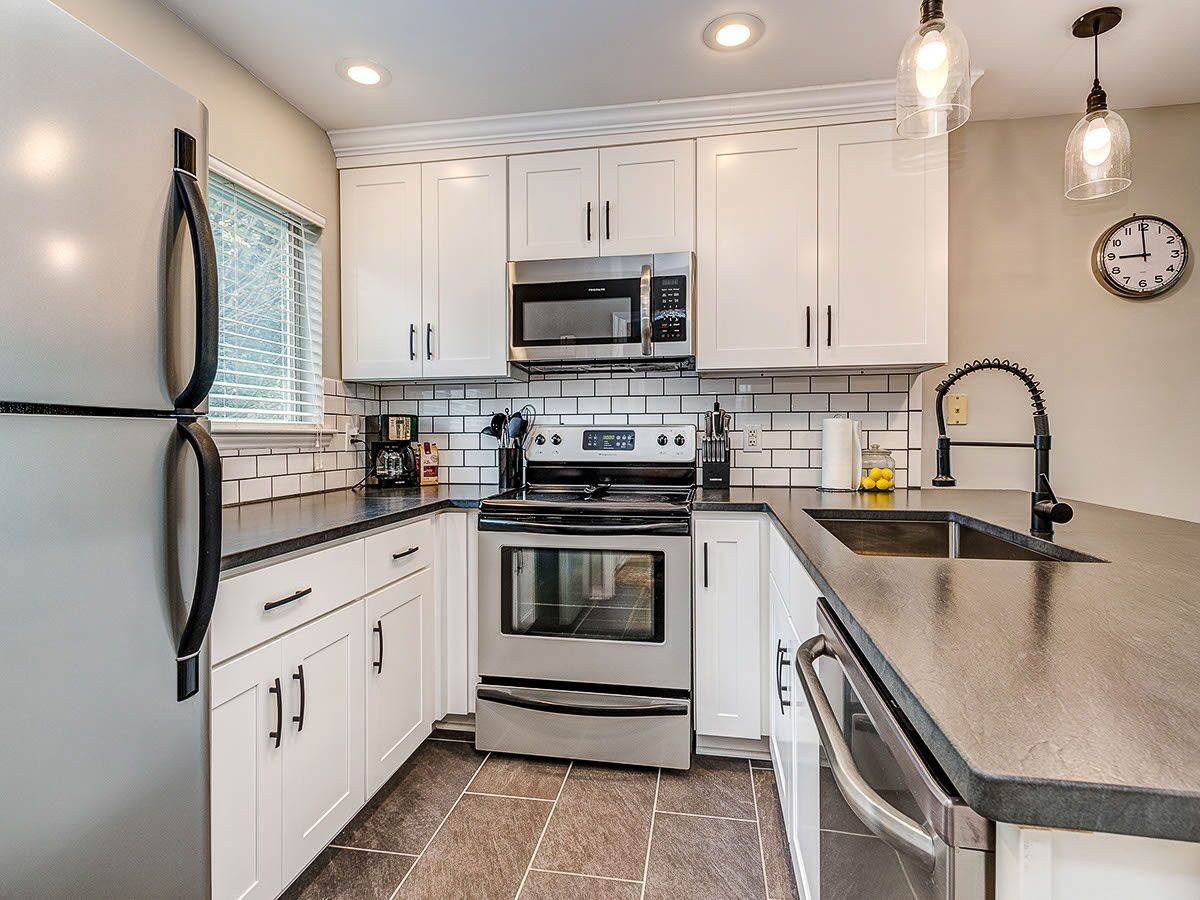 19_SOUTH_PARK_2542B_STRADBROOK_DRIVE_CHARLOTTE_NC_28210_022_CROPPED