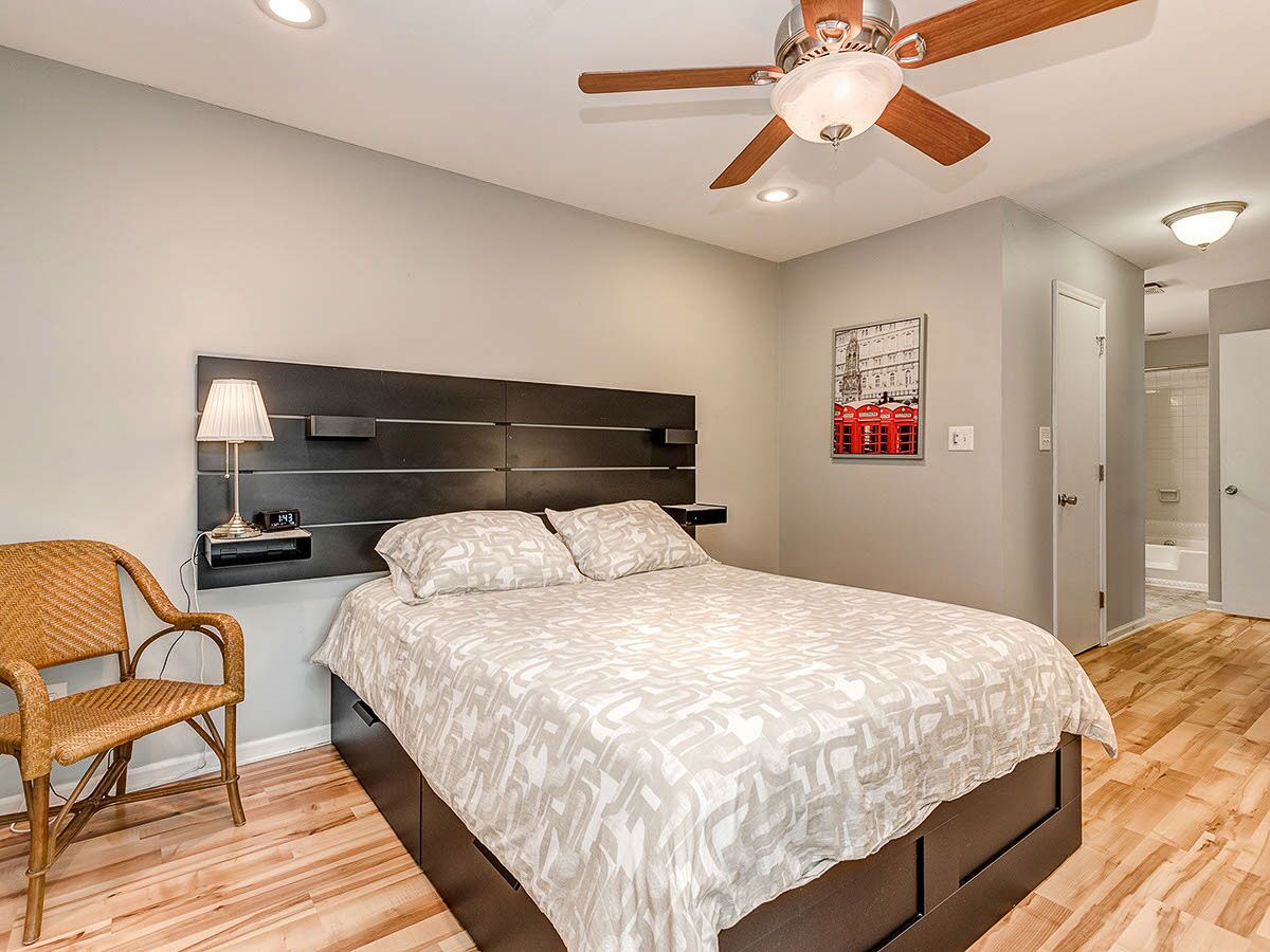 19_SOUTH_PARK_2542B_STRADBROOK_DRIVE_CHARLOTTE_NC_28210_034_CROPPED