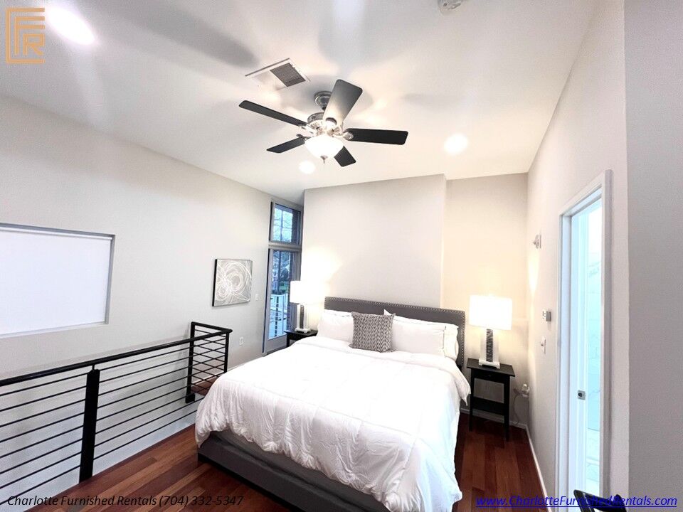 11-2084-euclid-avenue-furnished-bedroom-dilworth Bright furnished bedroom at 2084 Euclid Avenue in Dilworth Charlotte