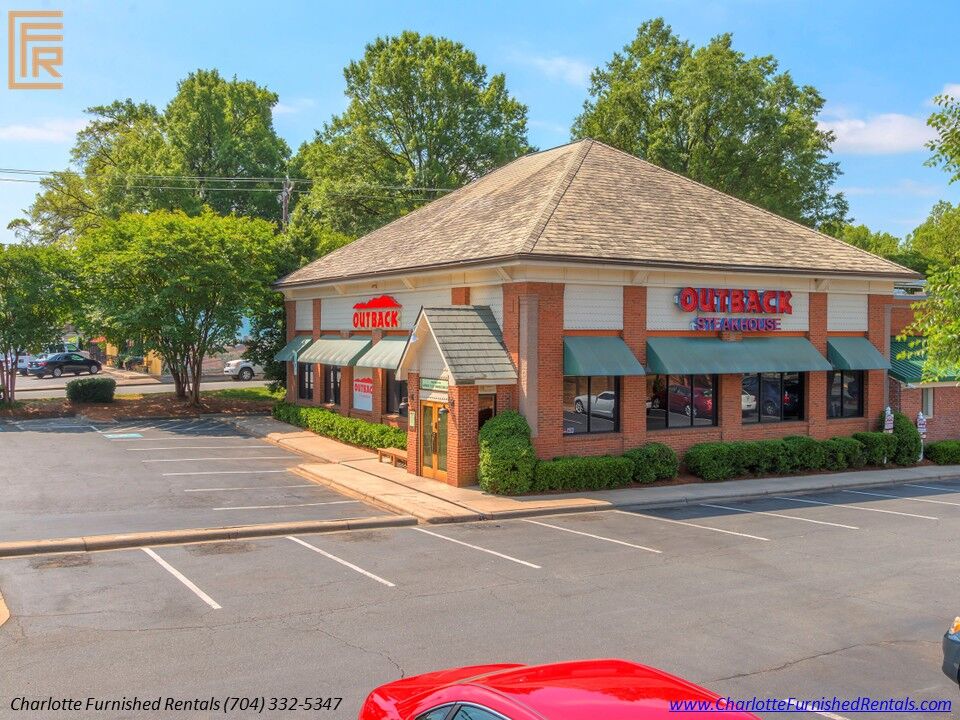 32-outback-steakhouse-near-1315-east-blvd-charlotte Outback Steakhouse near 1315 East Boulevard in Charlotte.