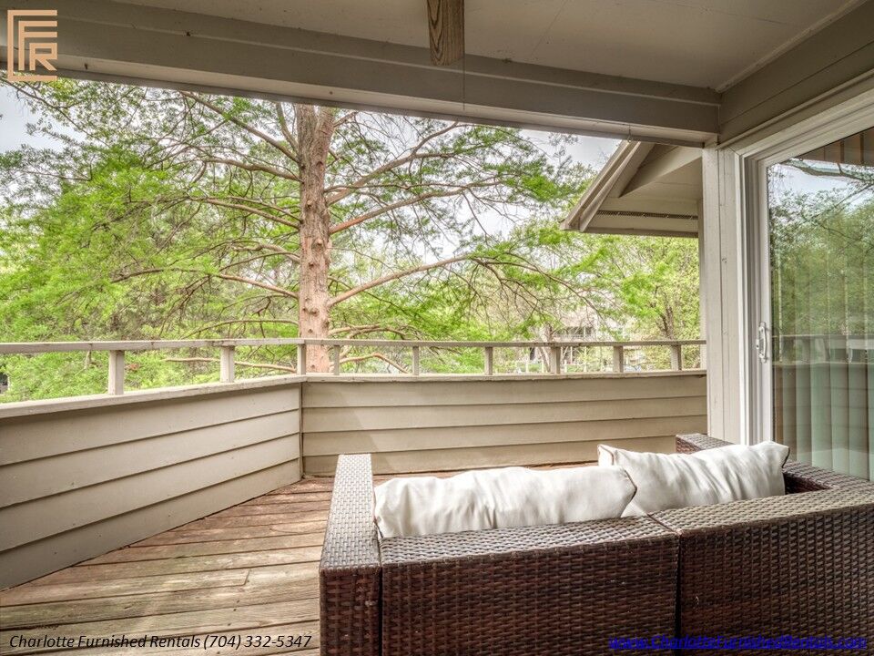 Furnished apartment SouthPark Charlotte overlooking community pond Furnished apartment SouthPark Charlotte overlooking community pond